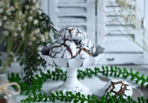chocolate crinkle cookies