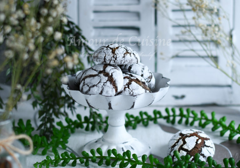 chocolate crinkle cookies