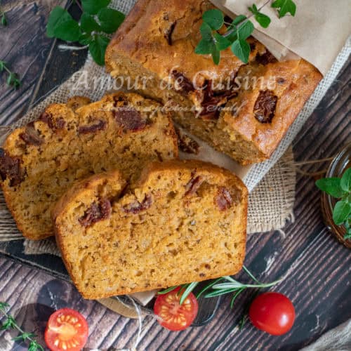 Easy Savoury Pesto Rosso and Sun-Dried Tomato Cake
